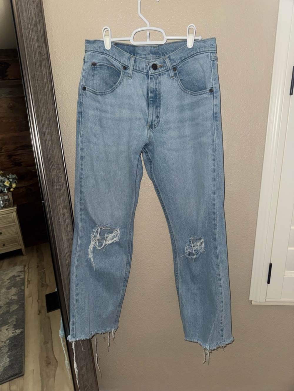Vintage Wranglers Light Blue Distressed Men’s Jeans